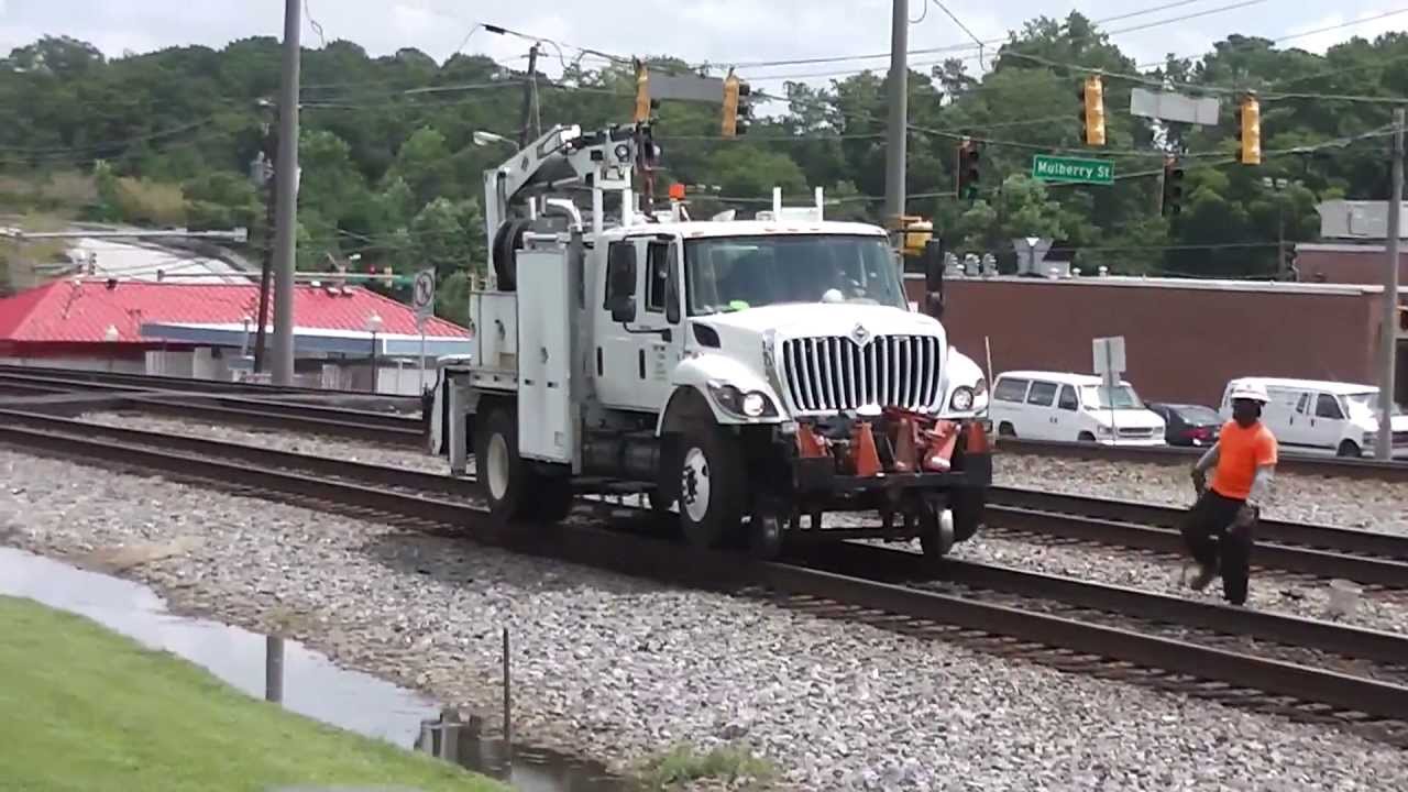 Norfolk Southern Track Repairmen Working On Cause Of Derailment In(HD) Austell,Ga. 8-13-2013 - YouTube