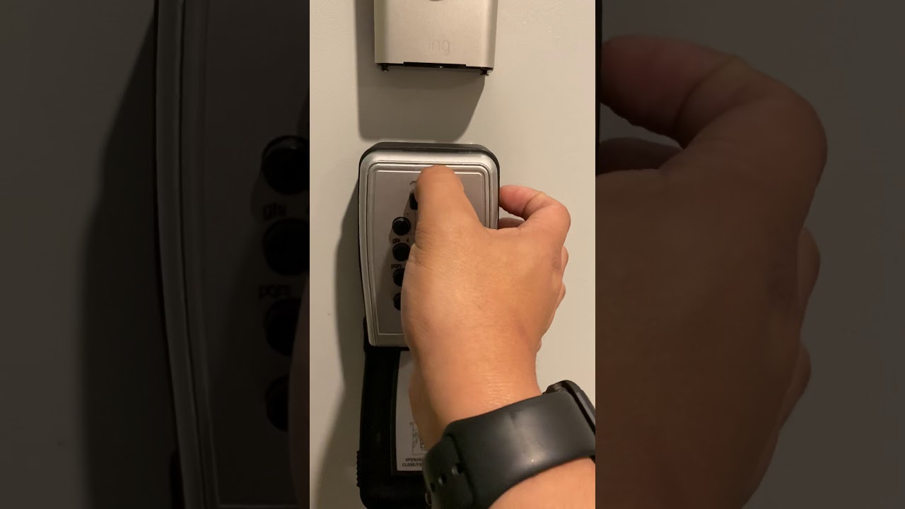 Using Master lock mounted lockbox