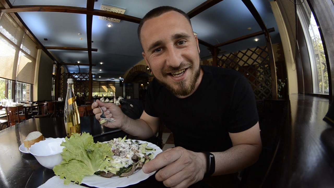 Где вкусно поесть в Крыму? (Симферополь ПЛАТАН) - YouTube