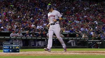 HOU@TEX: Altuve draws walk with bases loaded