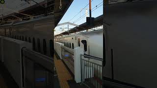 【新幹線〜bullet train】〜N700系Advance岡山駅発車ドアよし〜500系を添えて〜