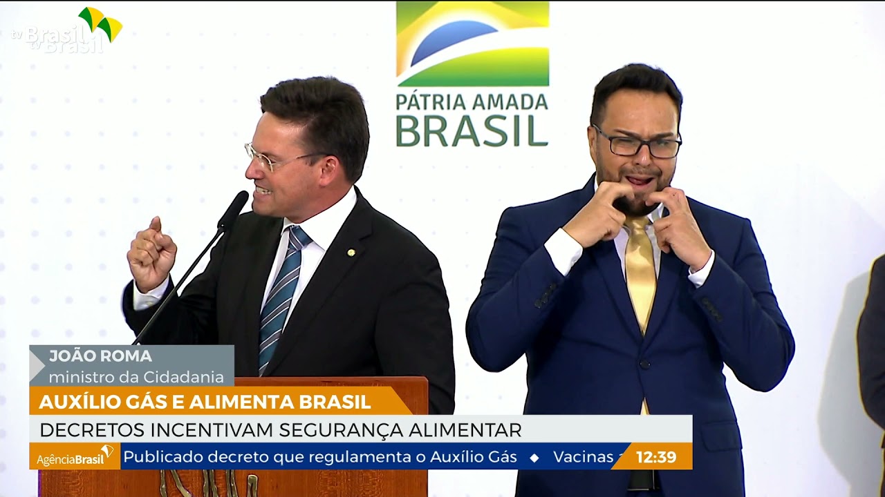 Bolsonaro assina decreto para tornar Auxílio Gás realidade no Brasil