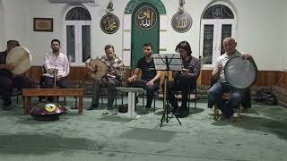 Ağlatırsa Mevlam Yine Güldürür. Yunus Senin Gözlerinde Bir Hal Var.