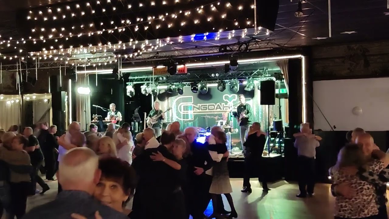 Törringelund 3nov Engdhals Två pina colades