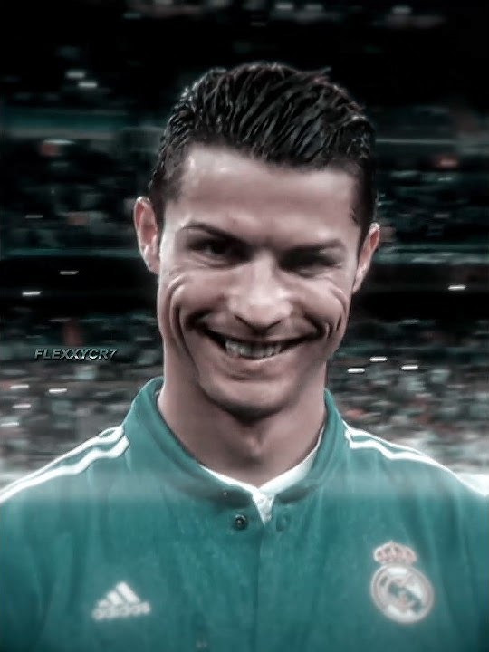 Download lagu Ronaldo Mogged edit 4k | Sleepwalker slowed