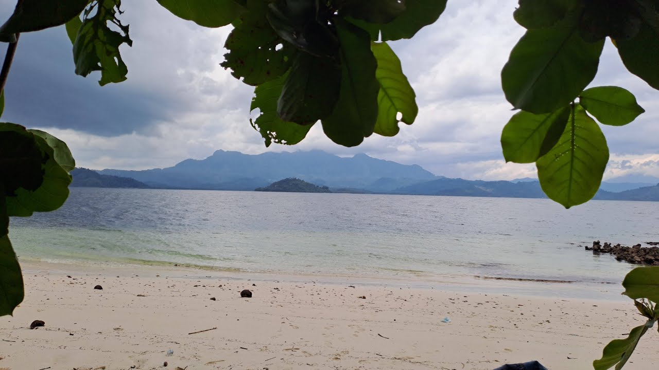 Slow Beach | Sea View | Pemandangan Laut