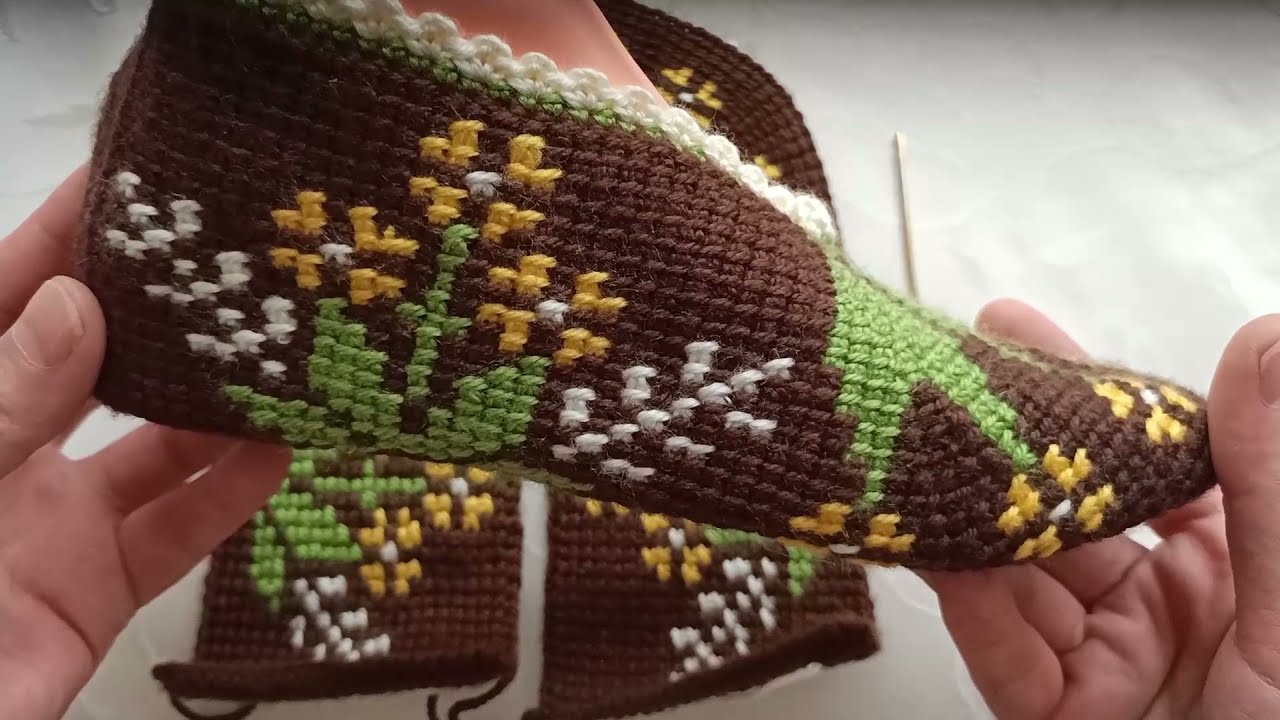 çiçekli tunus işi patik (yan kısmı)part 1