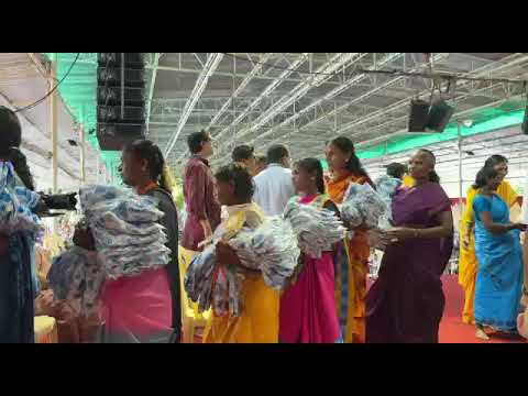 AmritaSree Women Receive Sarees at Thrissur Brahmasthanam Festival