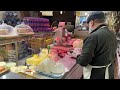 Fresh, Fast &amp; Busy: A Full Day Inside a Deli Shop