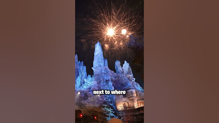 The BEST & WORST Firework Locations AT Disneyland