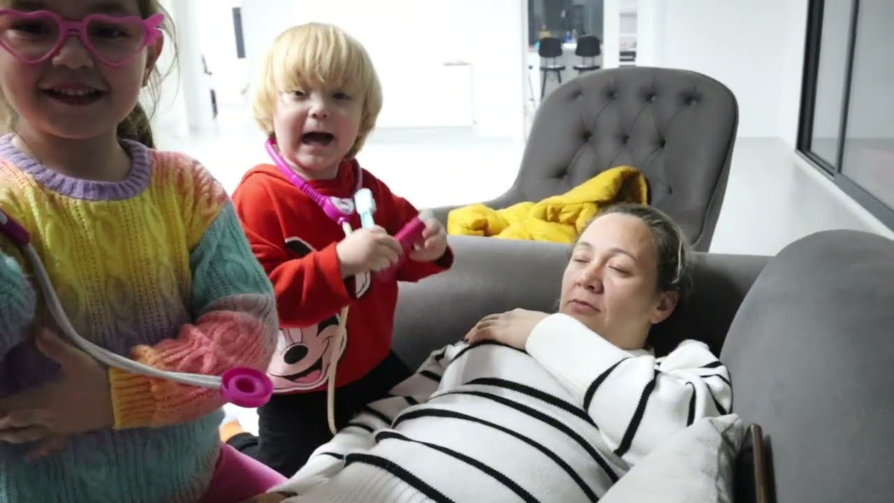 BUĞLEM BULUT HASTA BAKICI OLDU !! ANNEM ŞURUP İÇMEK İSTEMEDİ !!