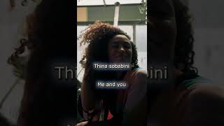Vídeo de Asibe Happy (feat. Ami Faku)