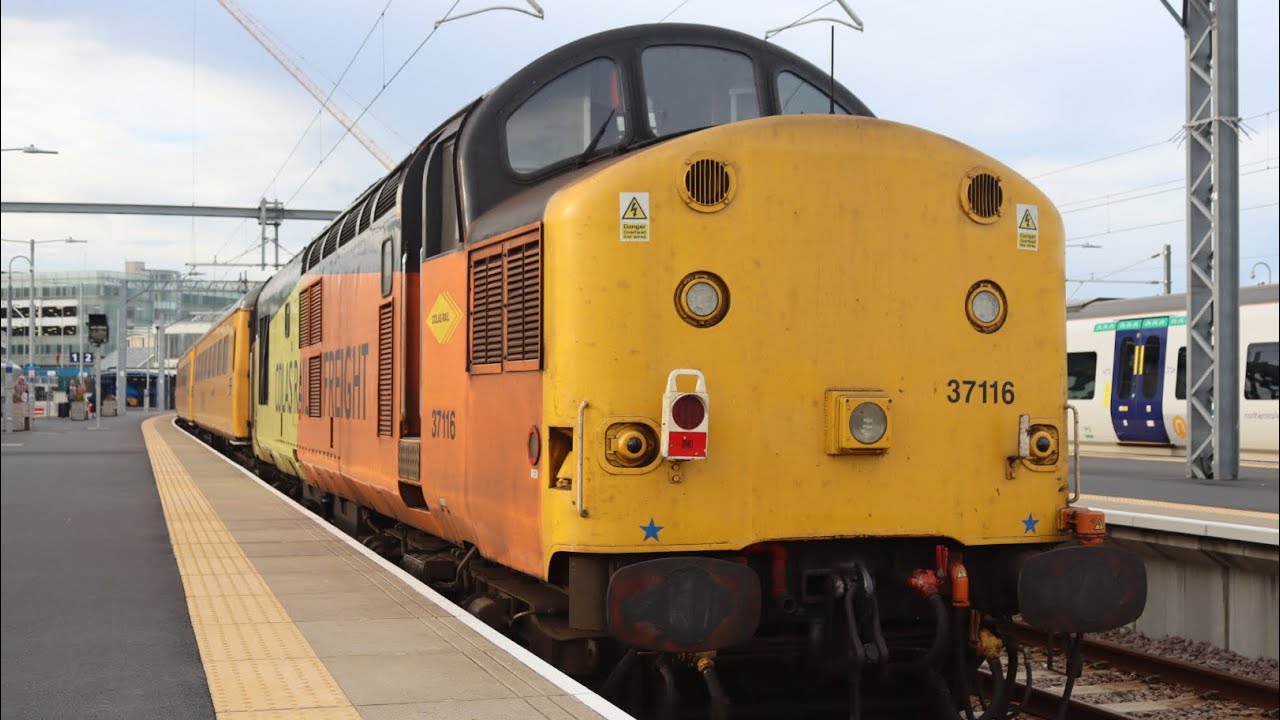 Colas Rail Freight class 37116 & 37219 in Blackpool north! 08/10/21
