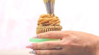 4-ingredient, 70-calorie Peanut Butter Frosting! (sugar free, low carb, high protein, low fat)