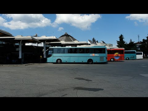 Video: Ngritja nëntokësore: stacioni i metrosë Chkalovskaya në Shën Petersburg