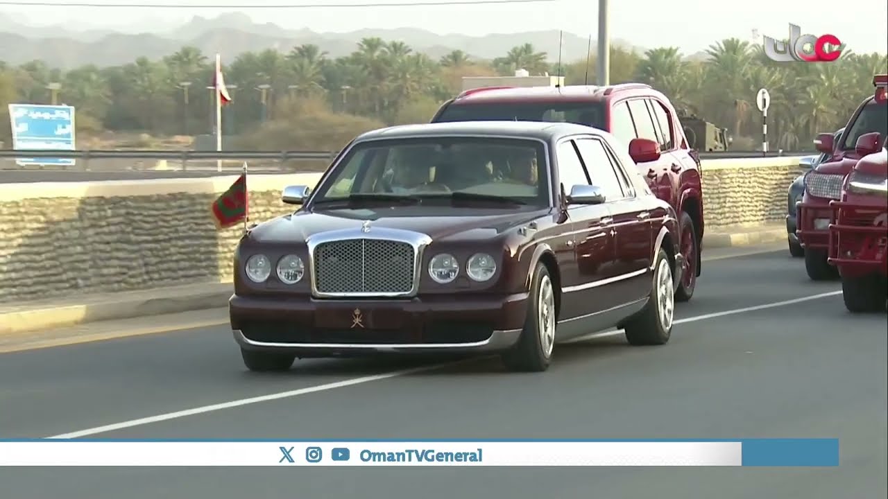 جلالة السُّلطان المعظم يُؤدّي صلاةَ عيد الأضحى المبارك لعام 1446هـ في جامع السُّلطان قابوس بنزوى