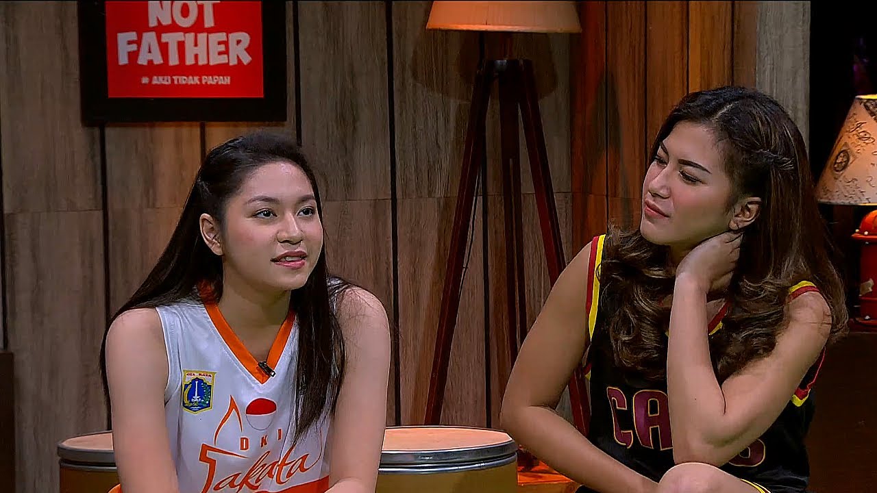 Sama-sama Jago Main Bola... Basket, Ogut Jadi Bingung Milih Savira Atau Bebs Dita (1/4)
