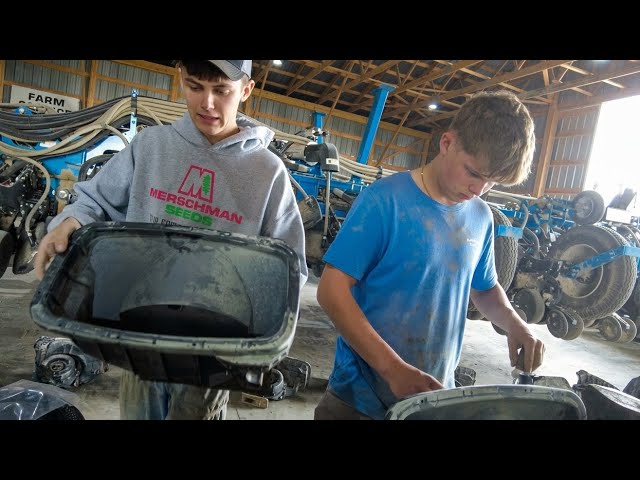 Changing a Corn Planter to a Soybean Planter!!! 3 Planters Ready for Replant