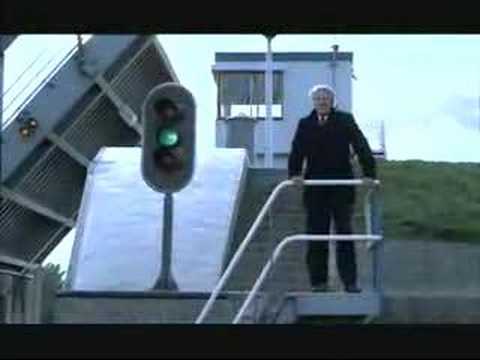Commercial Balletje (1998) - Even Apeldoorn bellen - Centraal Beheer
