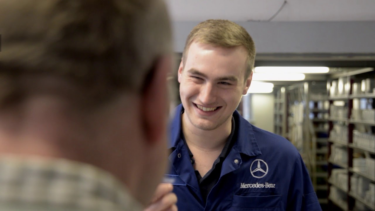 Jobclip Ausbildung Fachkraft Lagerlogistik Mercedes Benz Youtube Jobclip Ausbildung Fachkraft Lagerlogistik Mercedes Benz Youtube