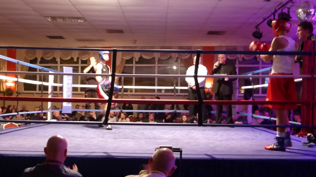 TYLER boxing in Birmingham,RD 1 YouTube