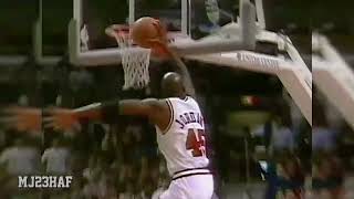 Michael Jordan Played in the United Center for the First Time (1995.03.24)