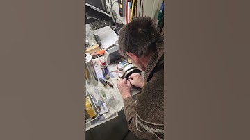 Grizzly G0519 milling machine. Scraping the machine base for alignment with the saddle, 7 of 10