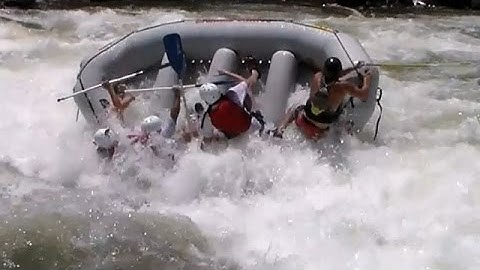 Upper Ocoee Carnage: Guide Training & Guest Fails | Olympic Course