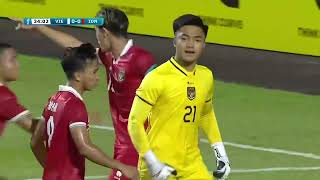 Ernando Ari with a fantastic penalty save in the #AFFU23 Final