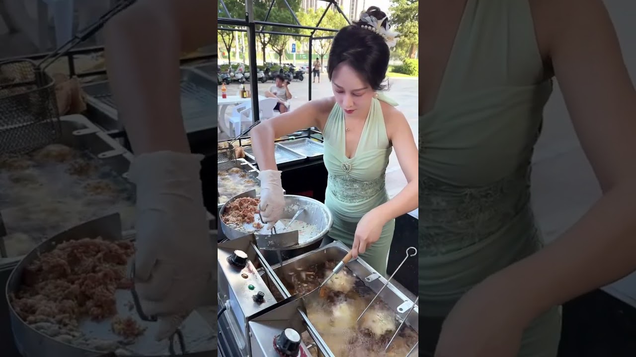 1-Hour Oyster Omelette Sell-Out Challenge!