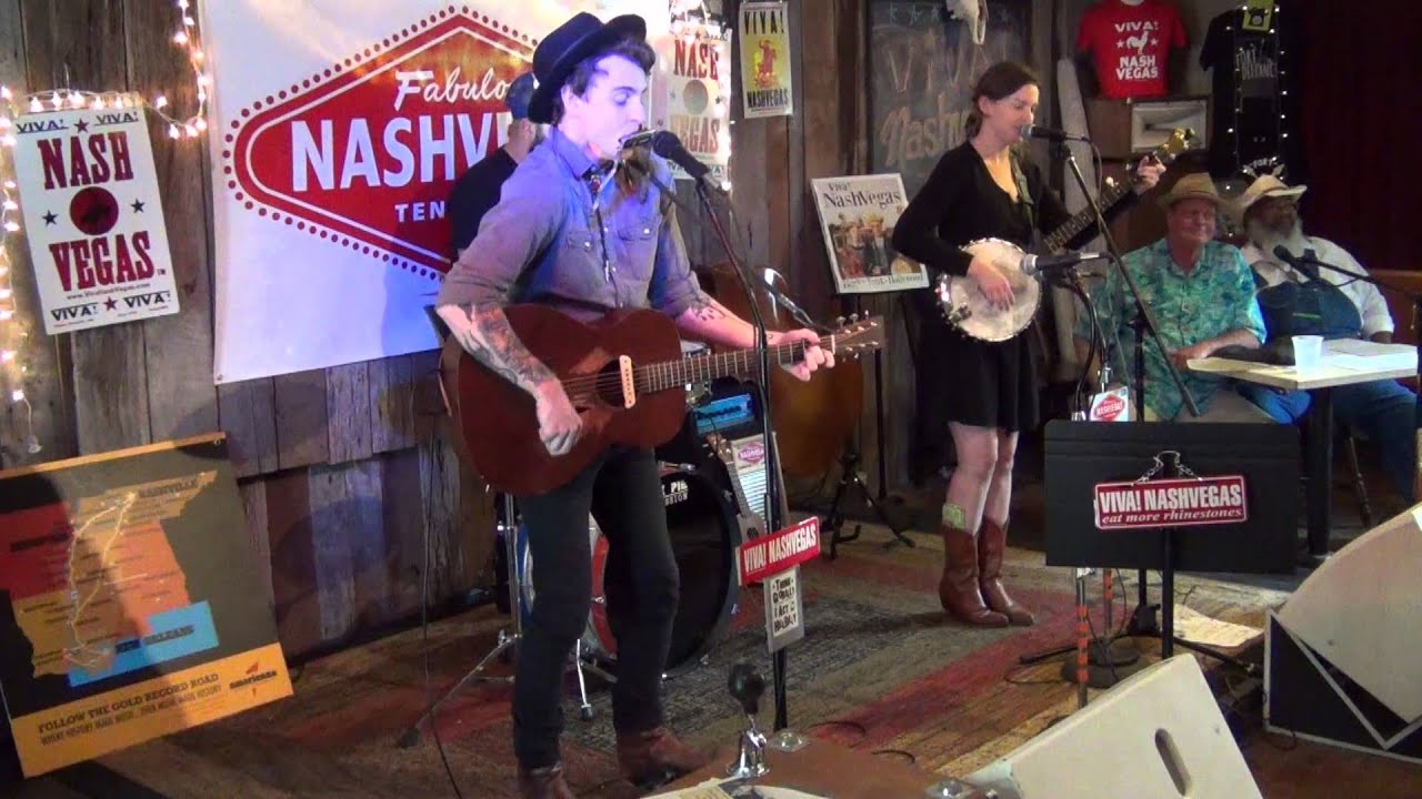 americana salon Fort Defiance: 