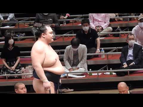 そろそろ髷が妖しい北勝富士