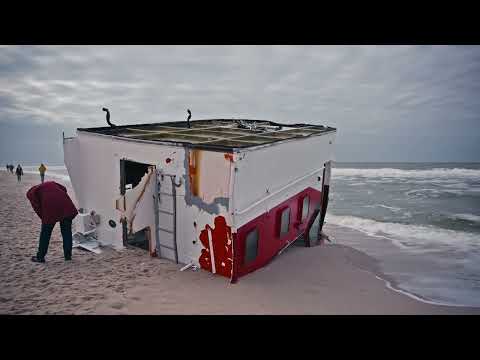 Sylt Top News: Von der Flut zerfetzt: MS SEA DAGGER Wrackteile vor Sylt aufgetaucht
