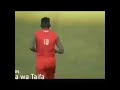 Mtangazaji Akifanya Mazoez Jinsi Ya Kuwataja Wachezaji Wa Simba Sport Club 