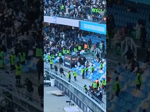 Video Tribuna Posillipo e Nisida dalla Curva B #stadiomaradona .#fns #tifosinapoli #sscnapoli #forzanapoli