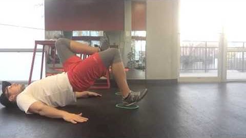 Eccentric Single Leg Valslide Hamstring Curls