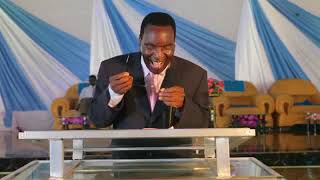 EAGT VWAWA  SONGWE MFANYAKAZI BORA HUPEWA TUZO MCH  BAHATI NZOWA