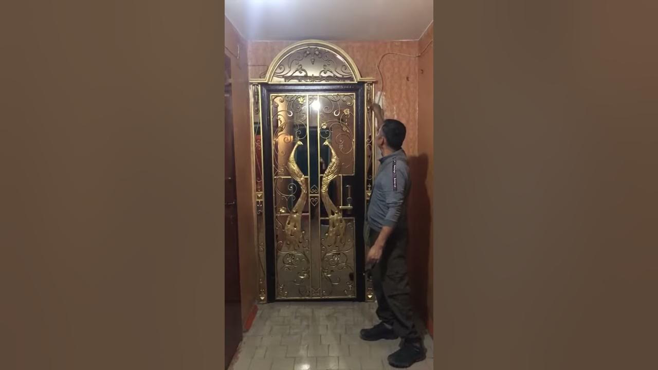Дверь с павлинами .. - YouTube