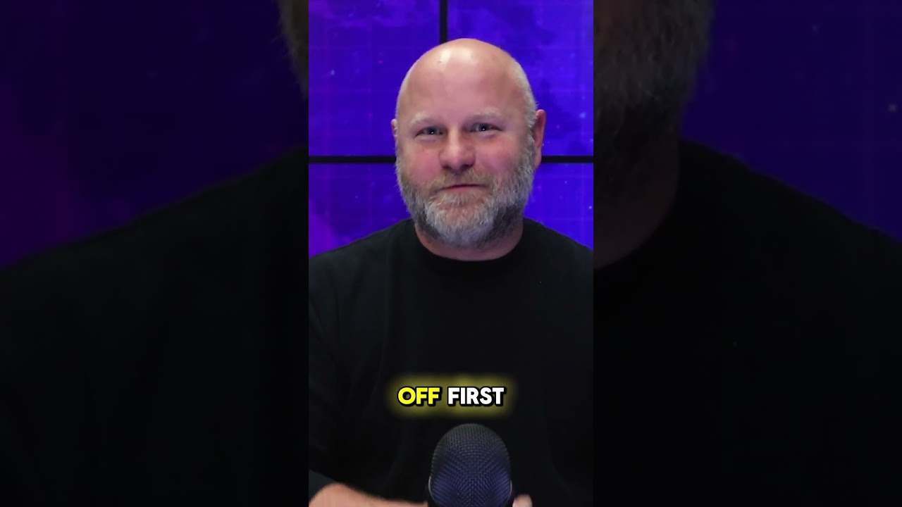 Trump staffers at war with each other #shorts