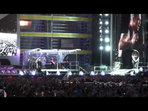 Robbie Williams, "Let Me Entertain You", Munich, 29. July 2011