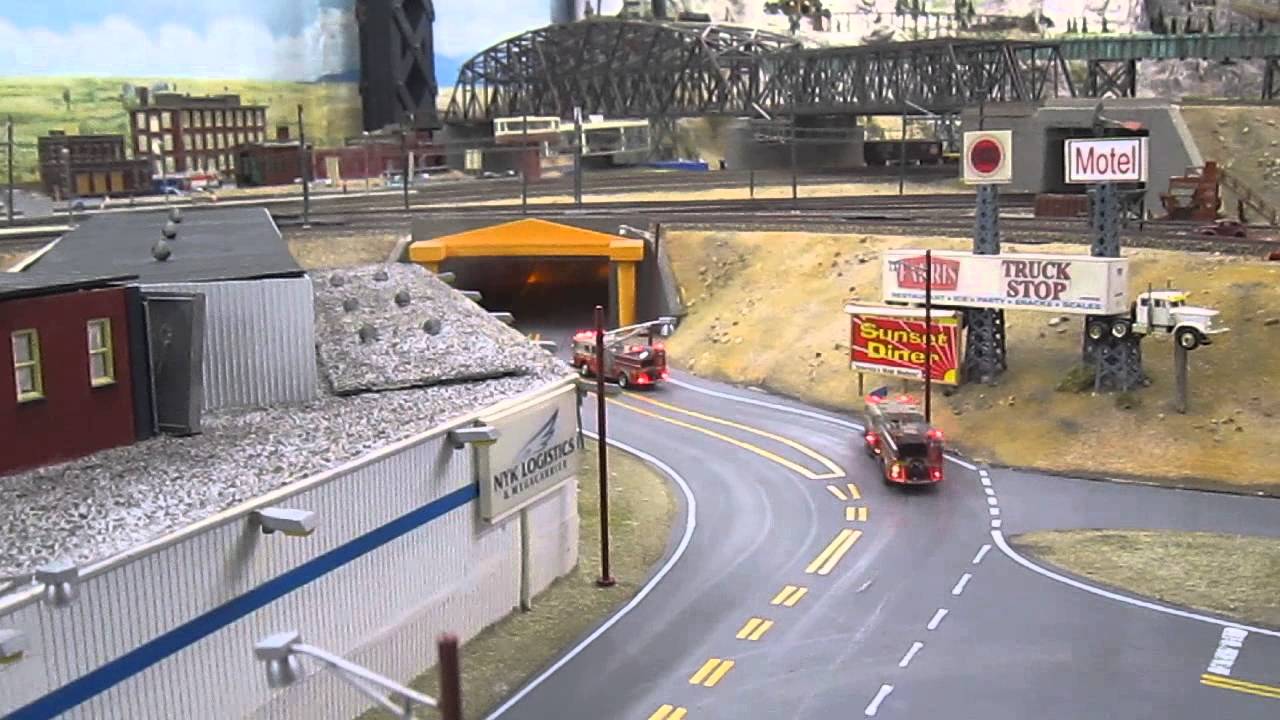 Feuerwehreinsatz Tunnelbrand im Amerika-Abschnitt im Miniatur Wunderland Hamburg