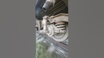 Railway wheels suspension vibration and movement. #shock #train #shorts