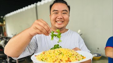 Cách làm cơm chiên dương châu món ngon đãi tiệc 60 khách.