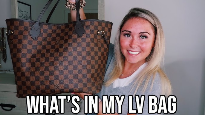 What's In My Bag! Louis Vuitton Monogram V Tote