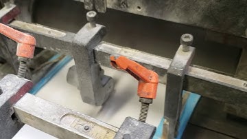 Machine makes envelopes at 1000 epm