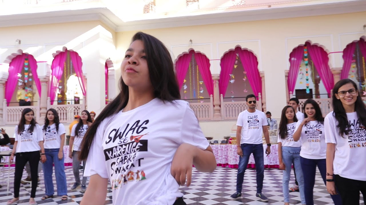 BARAAT SWAGAT FLASH MOB 