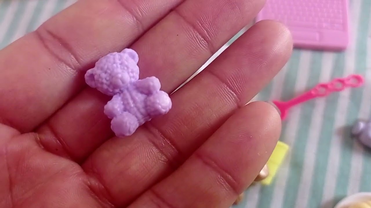 Oi gente Tô compartilhando com Você as coisas das Barbie genérica da Mattel 🥰