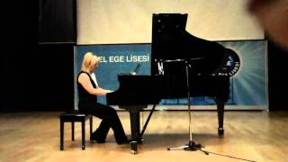 Nazile Atayeva Kumru