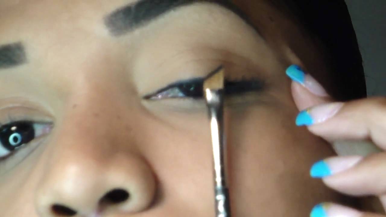 How I Apply Eyeliner to my Upper Lashline YouTube
