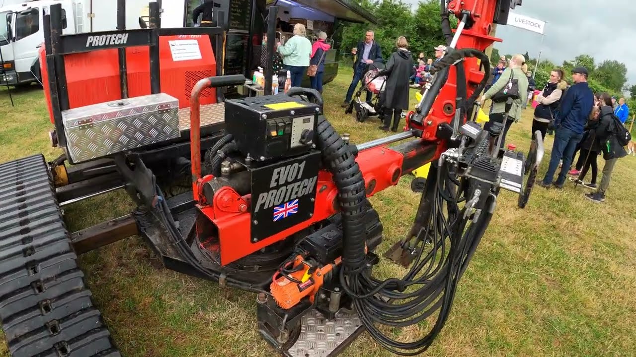 Protech EVO1 Diesel Tracked Post Driver (48 HP)